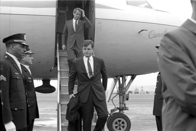 Presentation of Kennedy Aircraft 