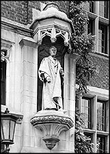 Click on photograph of Henry statue