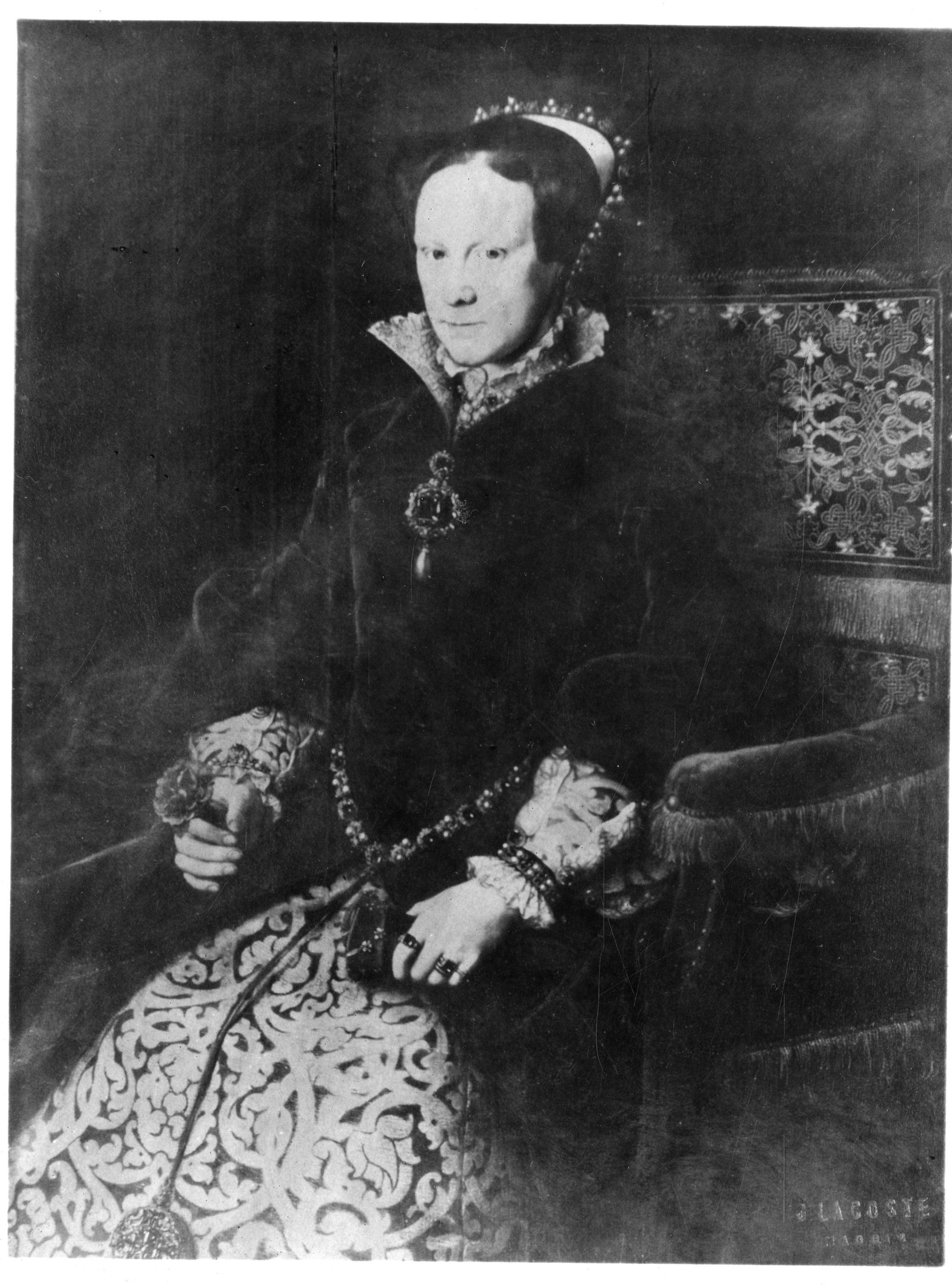 Black and white portrait of Mary Tudor. 