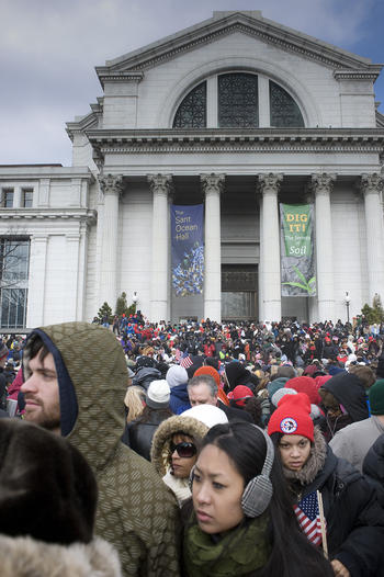 Inauguration visitors in front of the National Museum of Natural History, January 20, 2009, by Micha