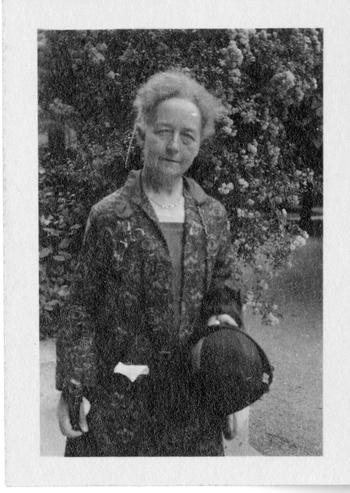 Kristine Elisabeth Heuch Bonnevie, biologist, photo by Watson Davis, 1920s, Accession 90-105 - Scien