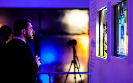 Sony hold's the first real-time digital photography exhibition.