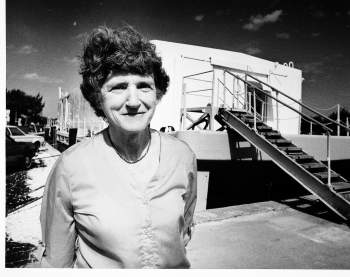 Mary Rice in front of an early building of the Smithsonian Marine Station at Fort Pierce, Florida.