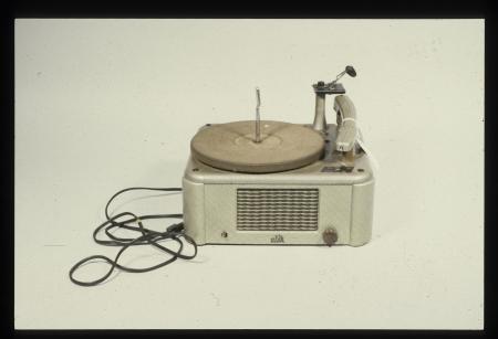 Record Player, National Museum of American History, 1986.3096.27.