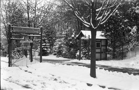 Entrance to the National Zoological Park 