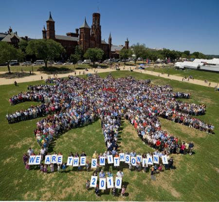 Smithsonian Staff Logo at Annual Picnic on Mall in 2010, by Dane Penland.